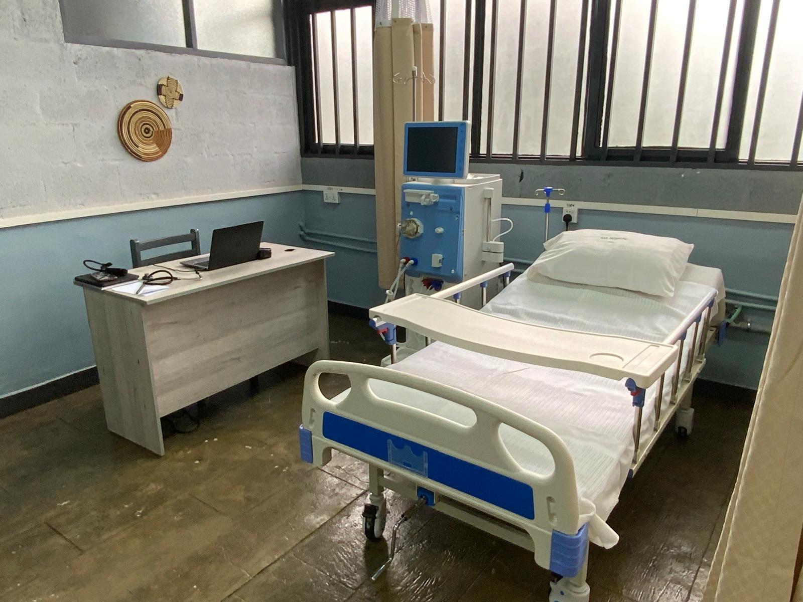 Dialysis unit